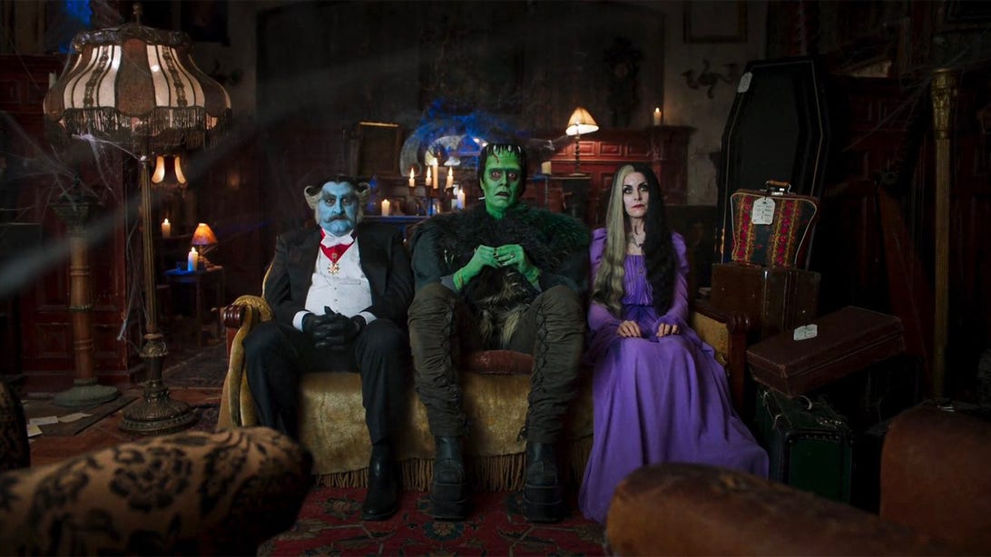 Daniel Roebuck, Jeff Daniel Phillips, and Sheri Moon Zombie, The Munsters