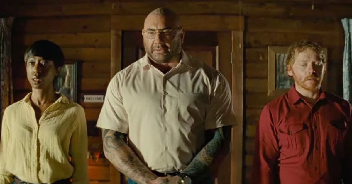 Nicholas Hoult and Nicolas Cage in Renfield (2023)