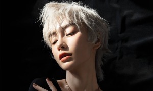 Hai lần Äá» tóc ngắn cá»§a Angelababy