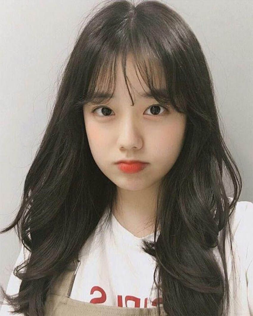 Tóc layer tròn trán cao